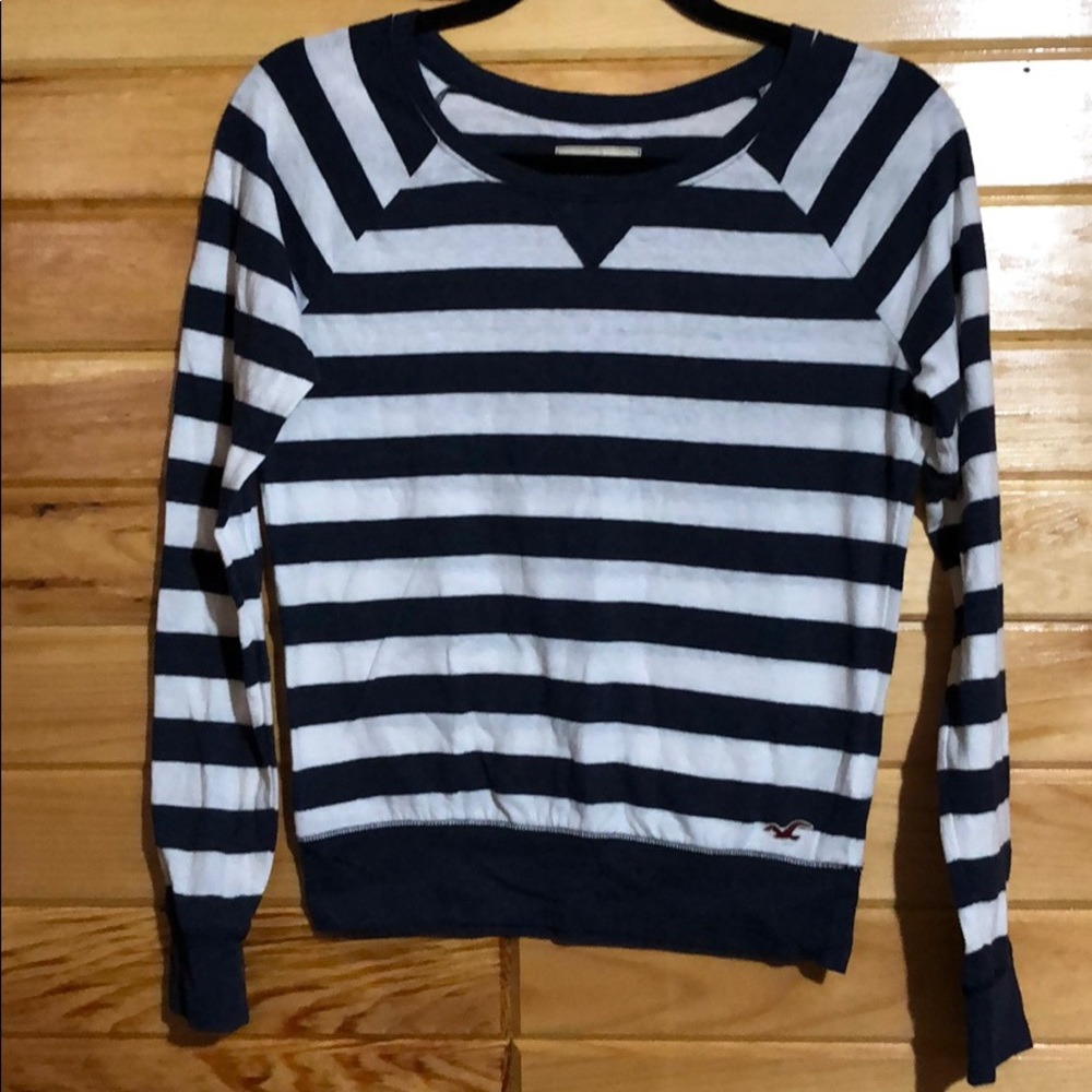 Hollister tee